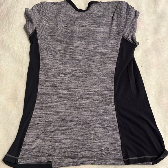 Lululemon time to sweat short sleeve size 8 - Picture 5 of 5